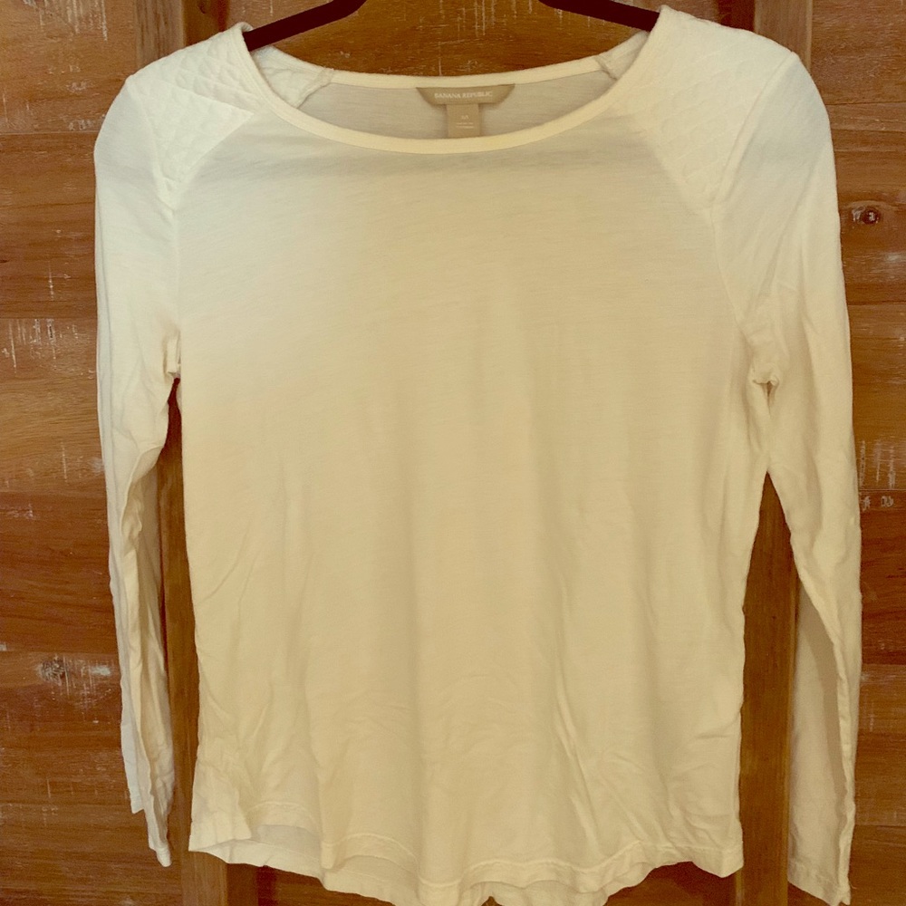 Banana Republic long sleeve knit shirt - off white